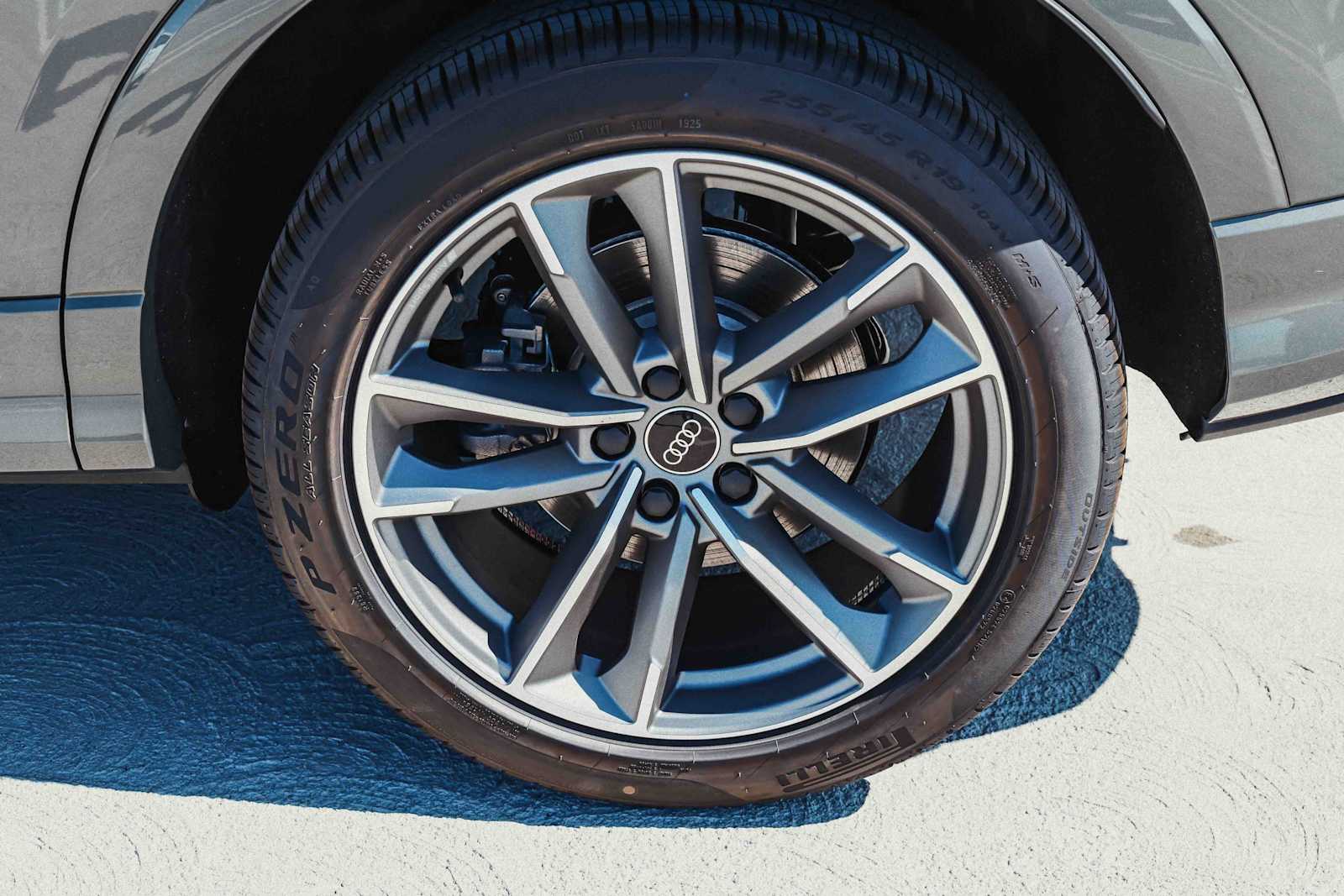 Thumbnail: 2025 Audi Q3 - 12