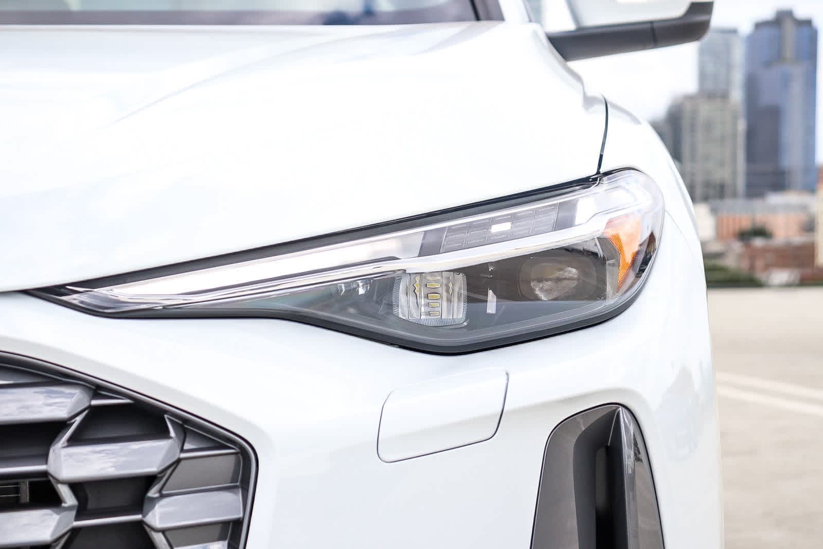 Thumbnail: 2025 Audi Q5 - 4