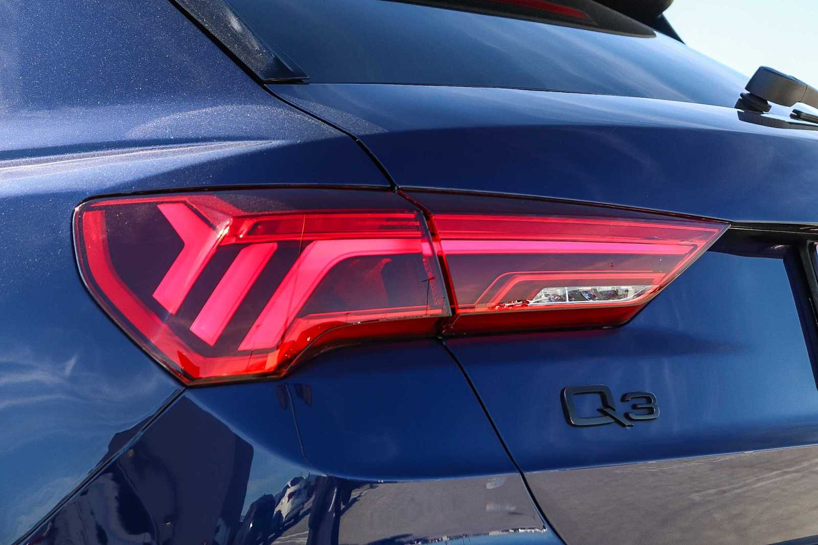 Thumbnail: 2021 Audi Q3 - 12