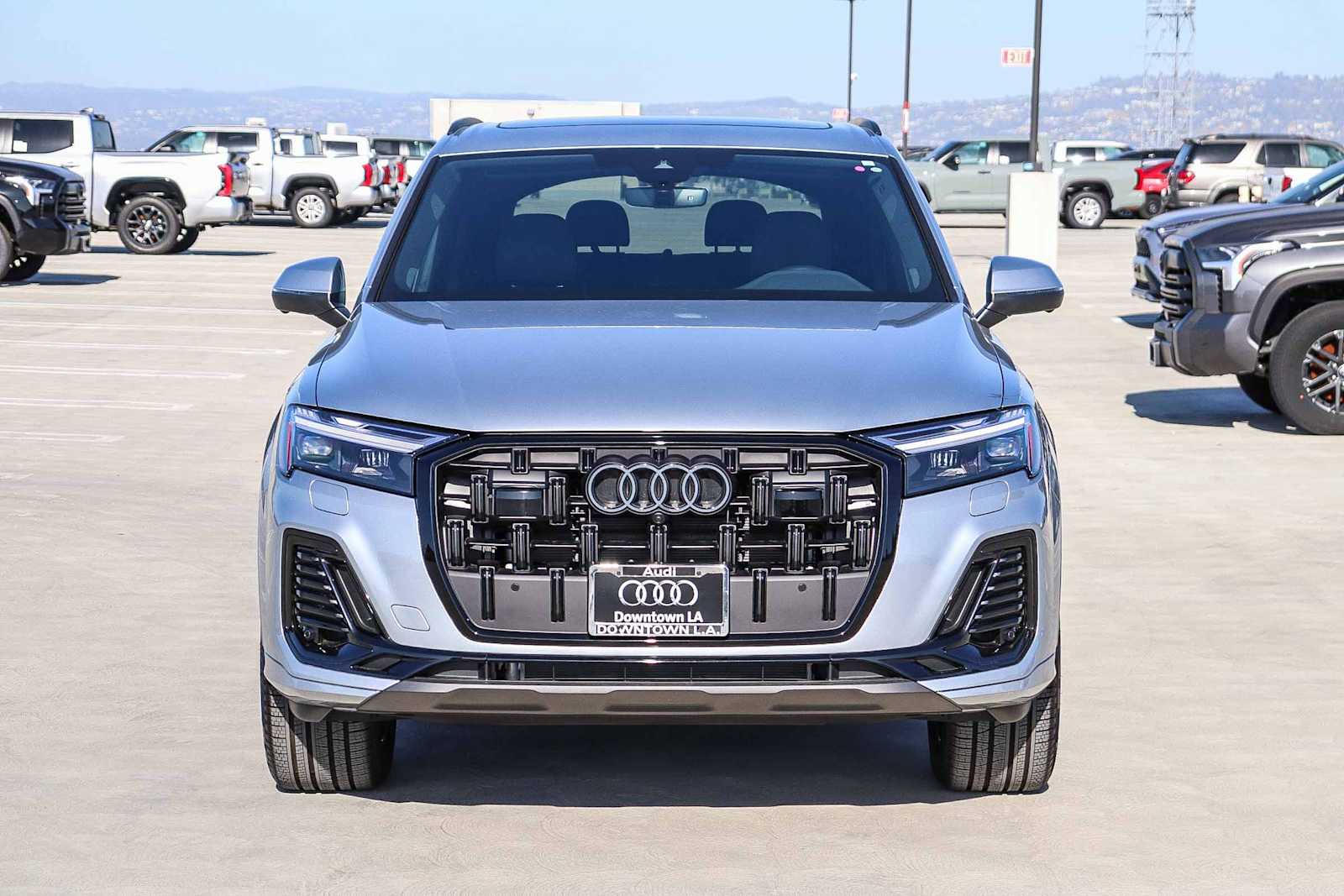Thumbnail: 2025 Audi Q7 - 2