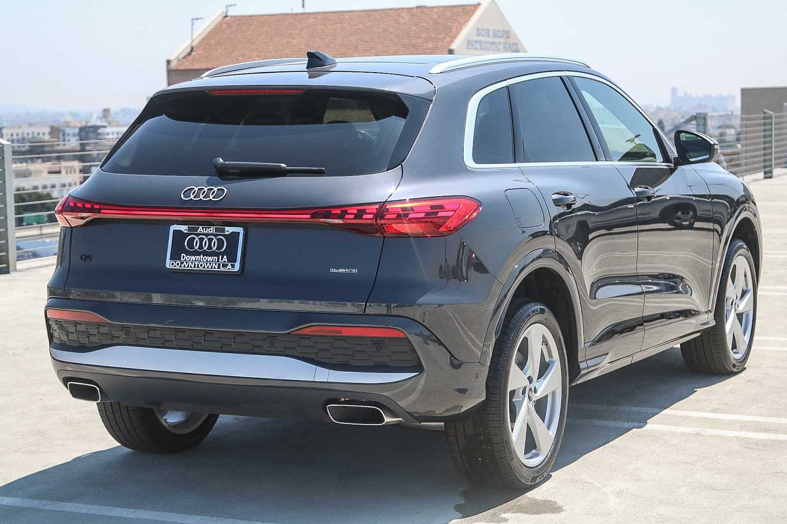 Thumbnail: 2025 Audi Q5 - 6