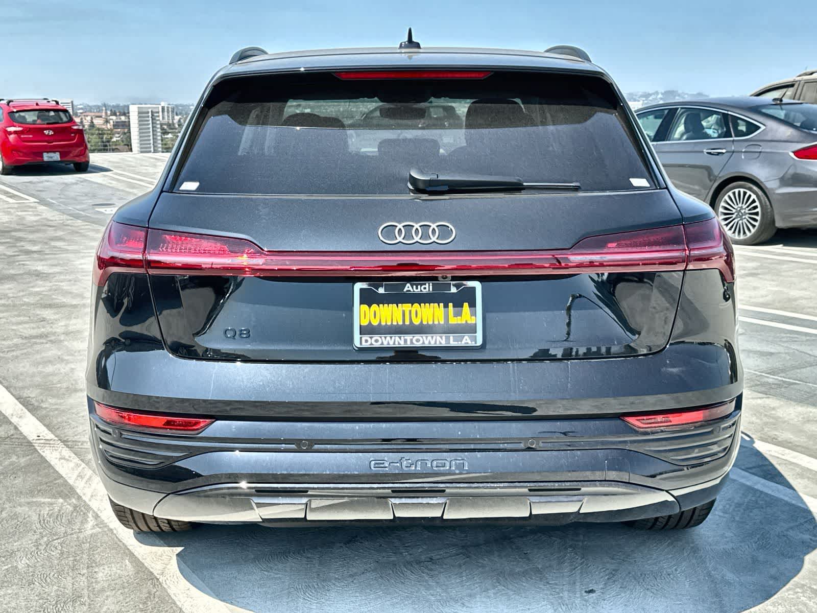 2024 Audi Q8 e-tron Premium 5