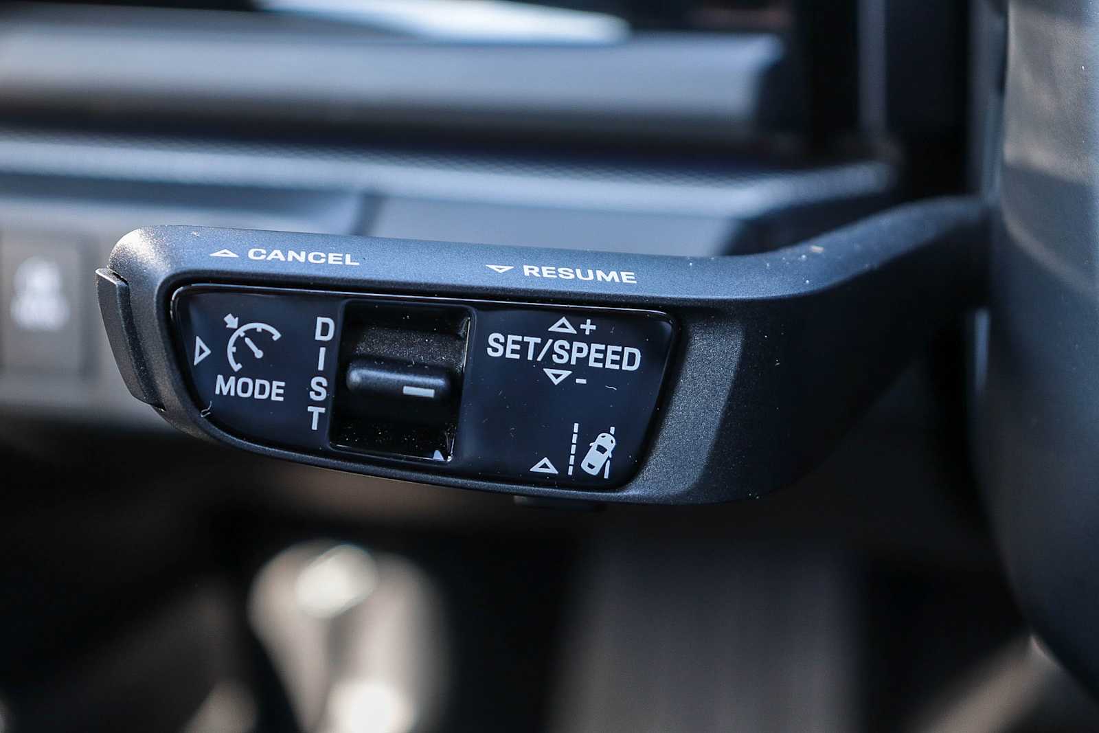 Thumbnail: 2025 Porsche Panamera - 30