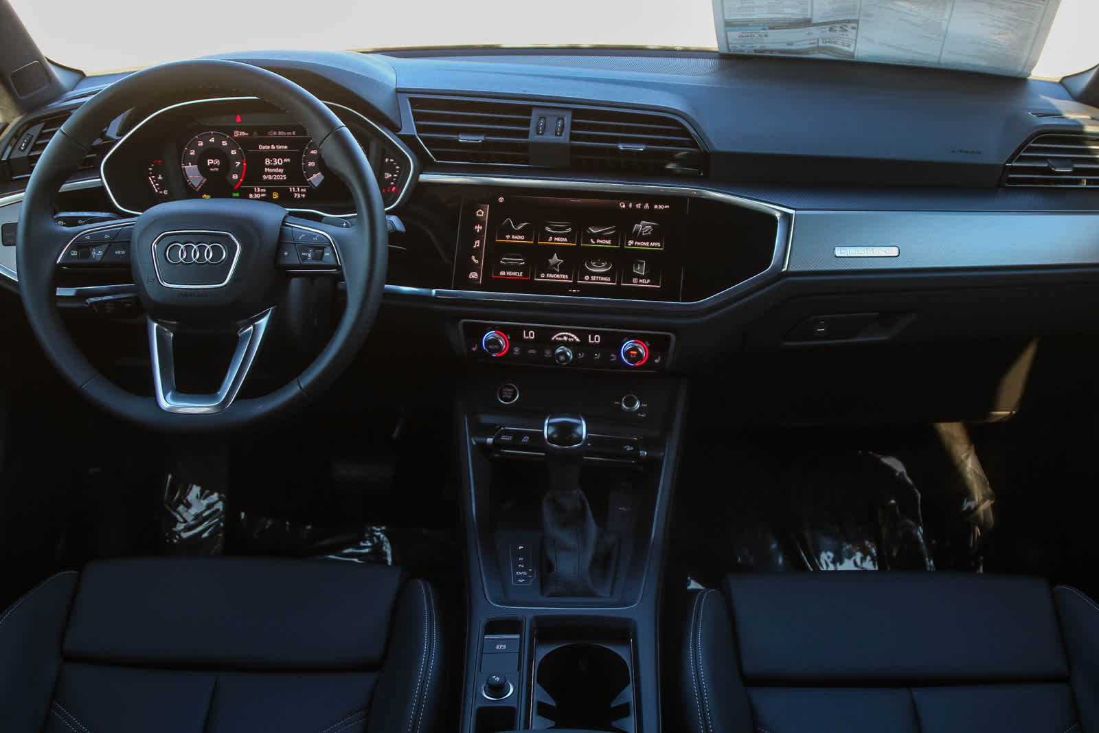 Thumbnail: 2025 Audi Q3 - 16