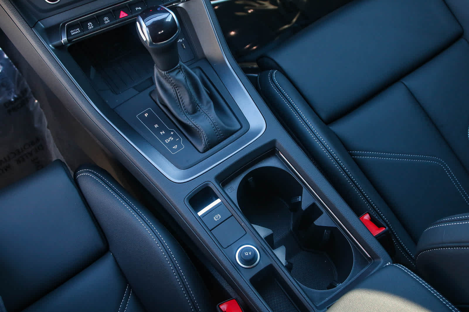 Thumbnail: 2025 Audi Q3 - 30