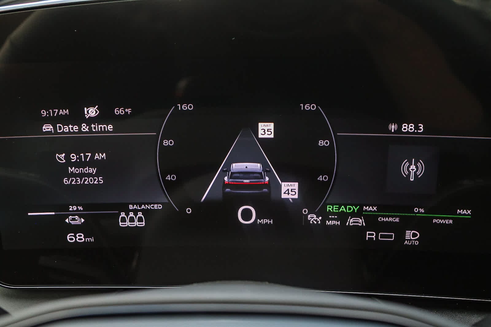 Thumbnail: 2025 Audi Q6 e-tron - 25