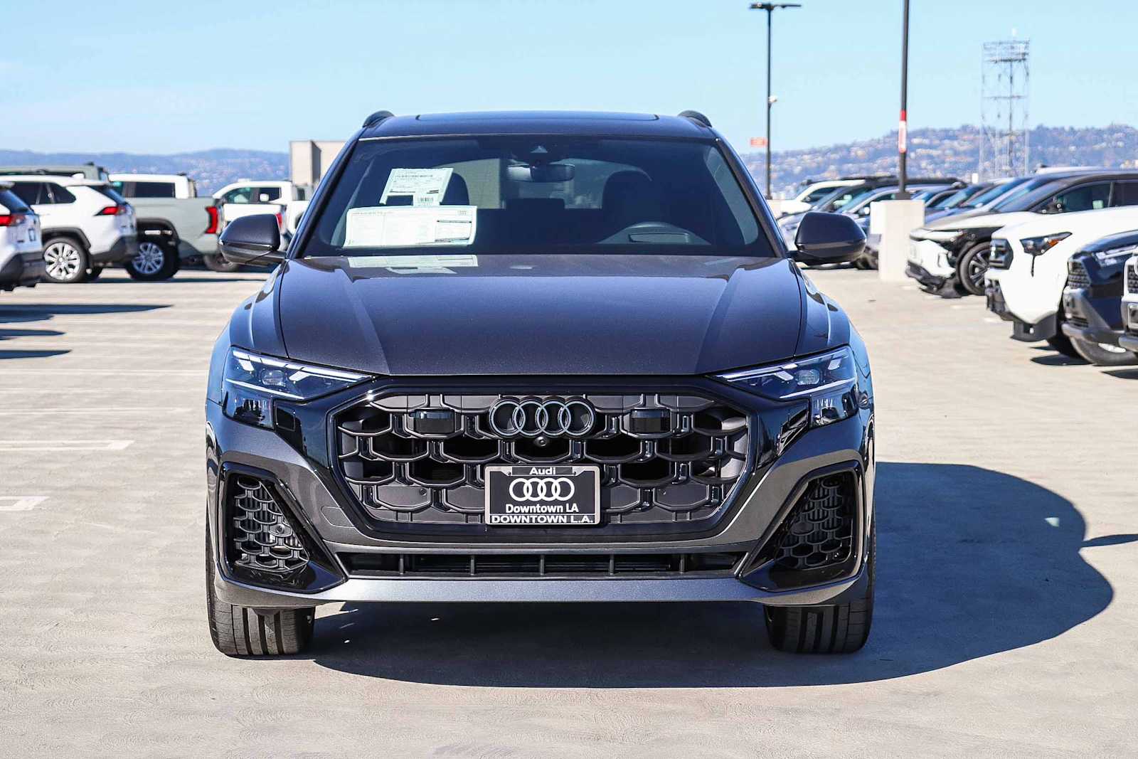 Thumbnail: 2026 Audi Q8 - 2
