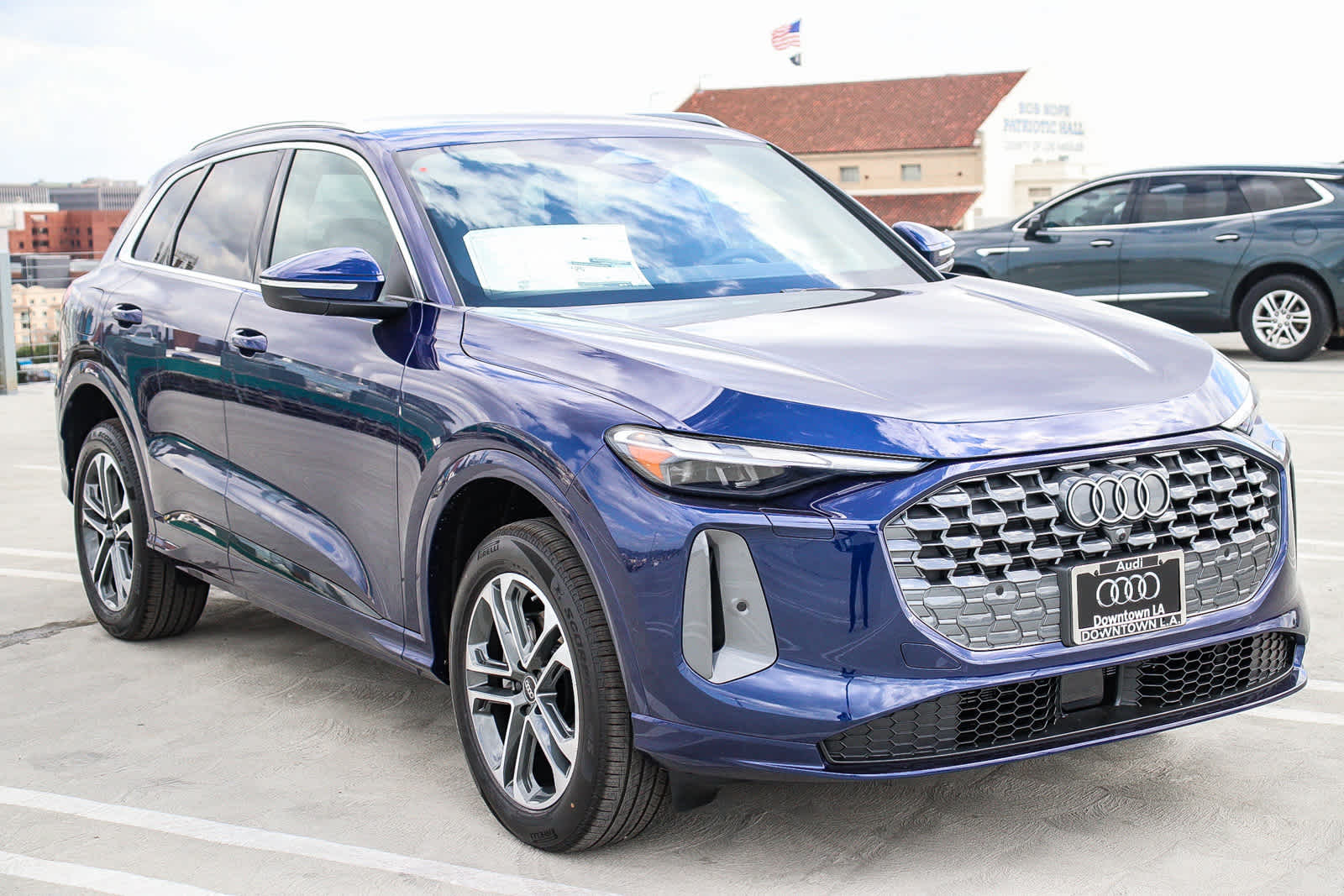 Thumbnail: 2025 Audi Q5 - 3