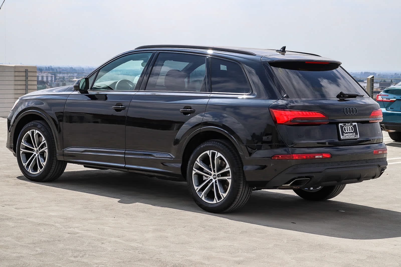 Thumbnail: 2026 Audi Q7 - 6