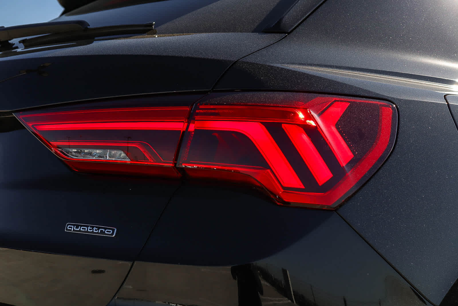 Thumbnail: 2025 Audi Q3 - 10