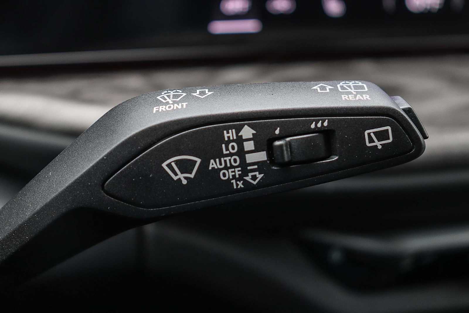 Thumbnail: 2025 Audi Q5 - 31