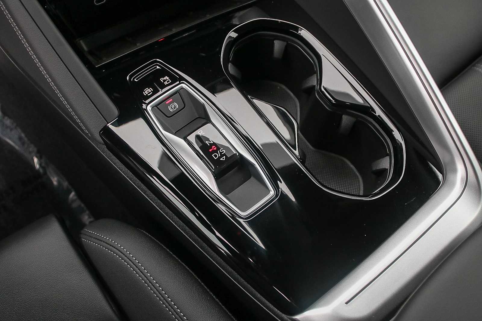 Thumbnail: 2025 Audi Q5 - 21