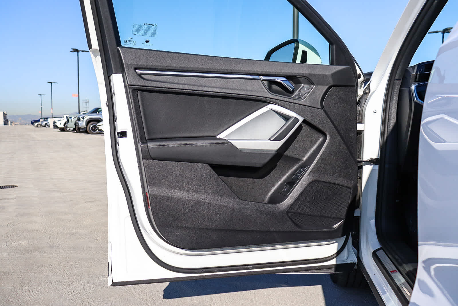 Thumbnail: 2022 Audi Q3 - 30