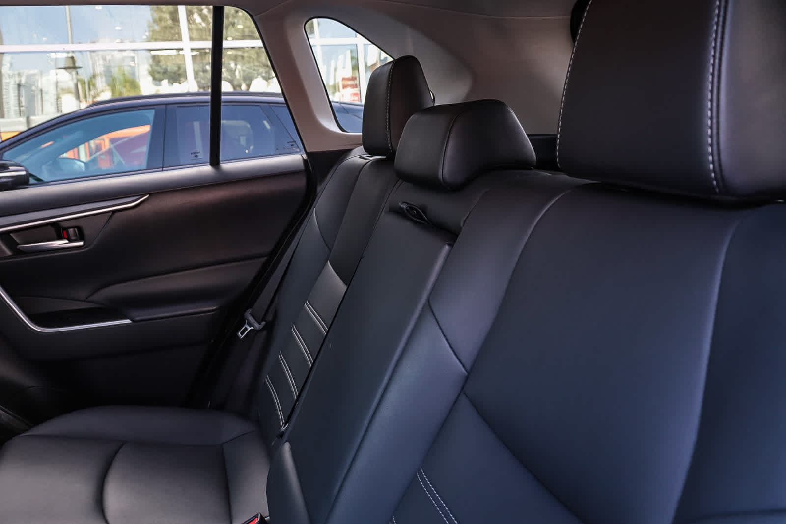 Thumbnail: 2021 Toyota RAV4 - 24