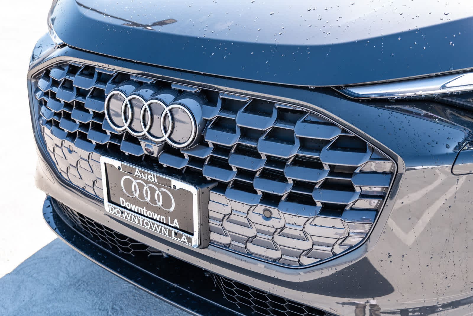 Thumbnail: 2025 Audi Q5 - 10