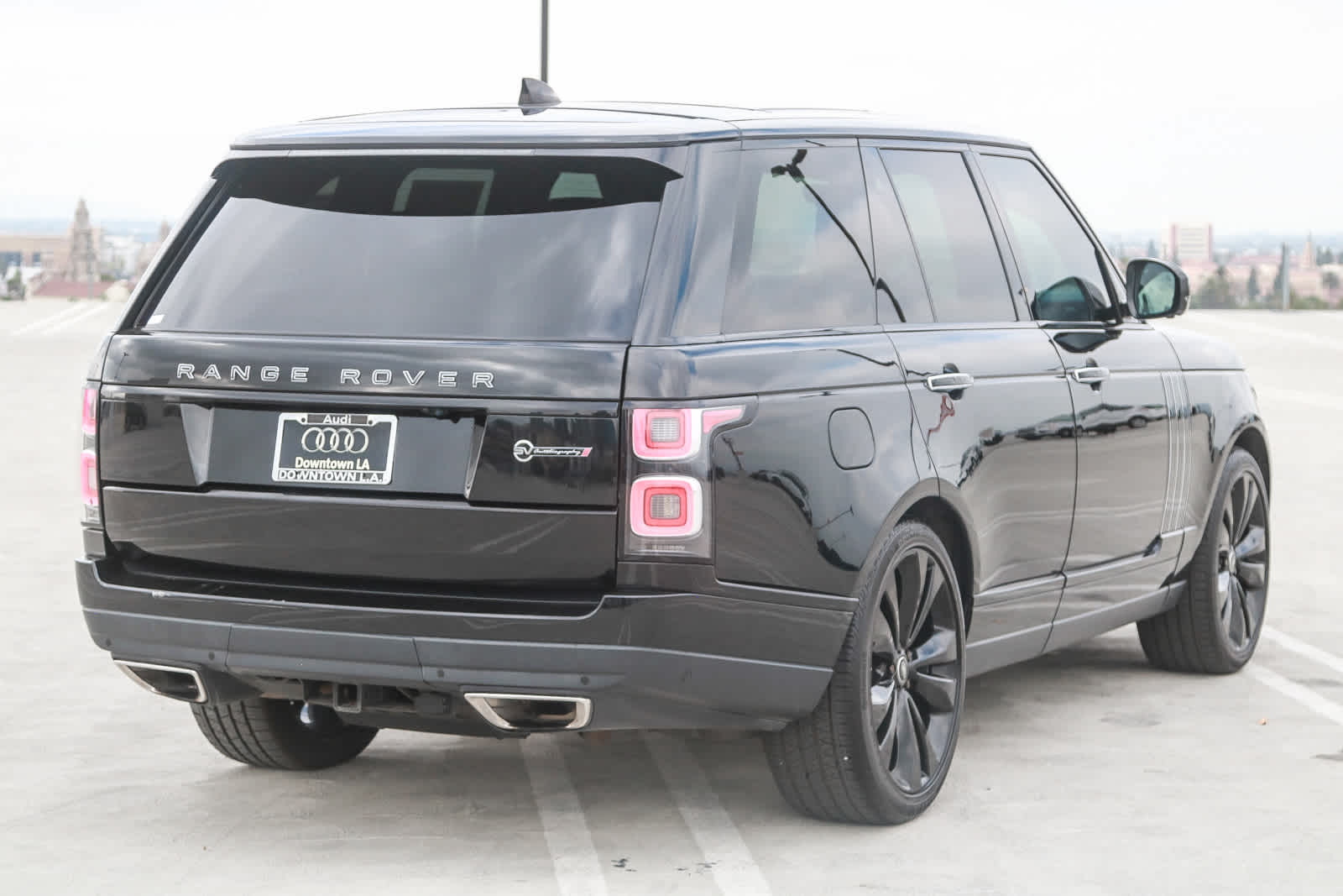 Thumbnail: 2021 Land Rover Range Rover - 7