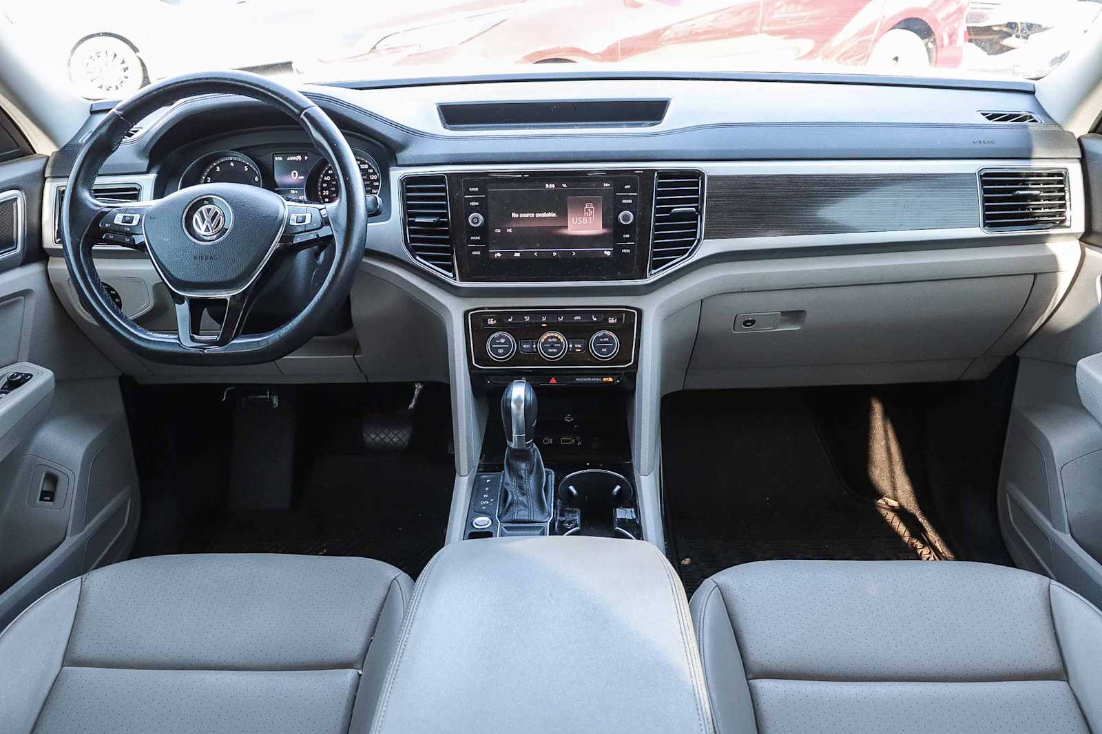 Thumbnail: 2018 Volkswagen Atlas - 14