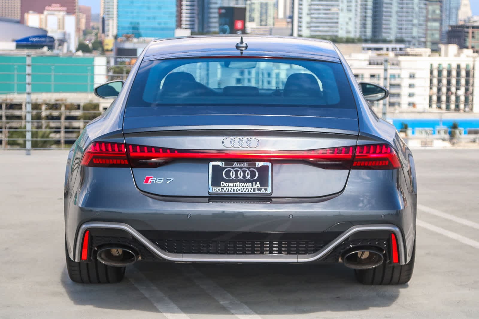 Thumbnail: 2026 Audi RS 7 - 8