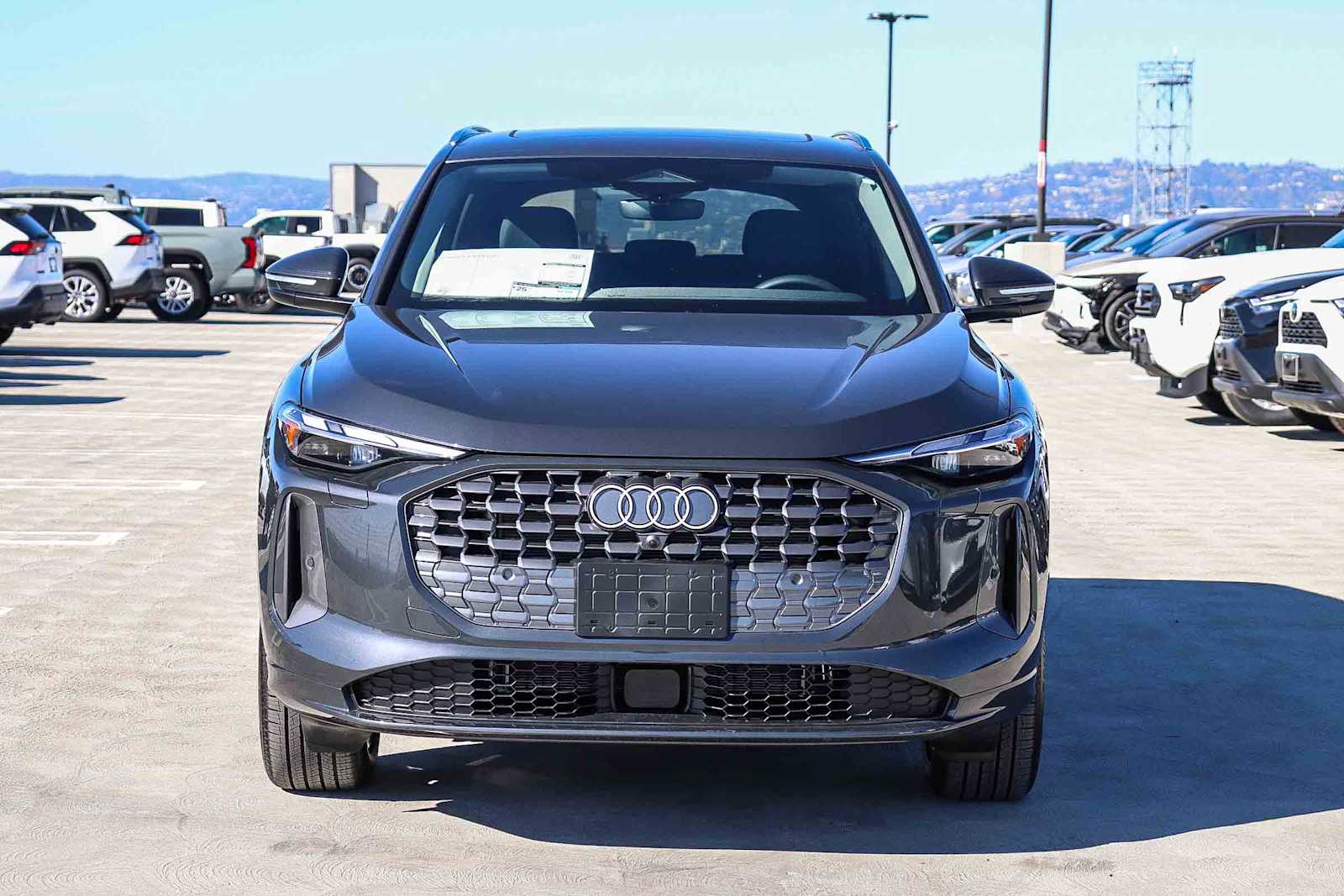 Thumbnail: 2025 Audi Q5 - 2