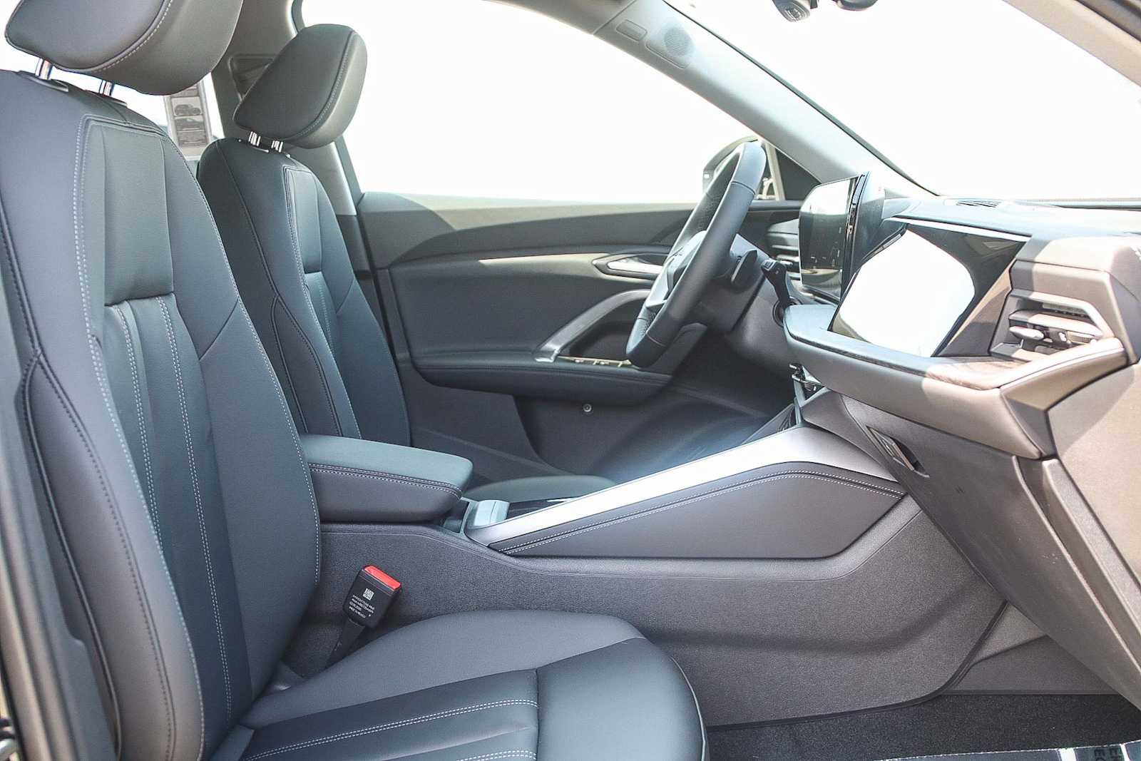 Thumbnail: 2025 Audi Q5 - 16