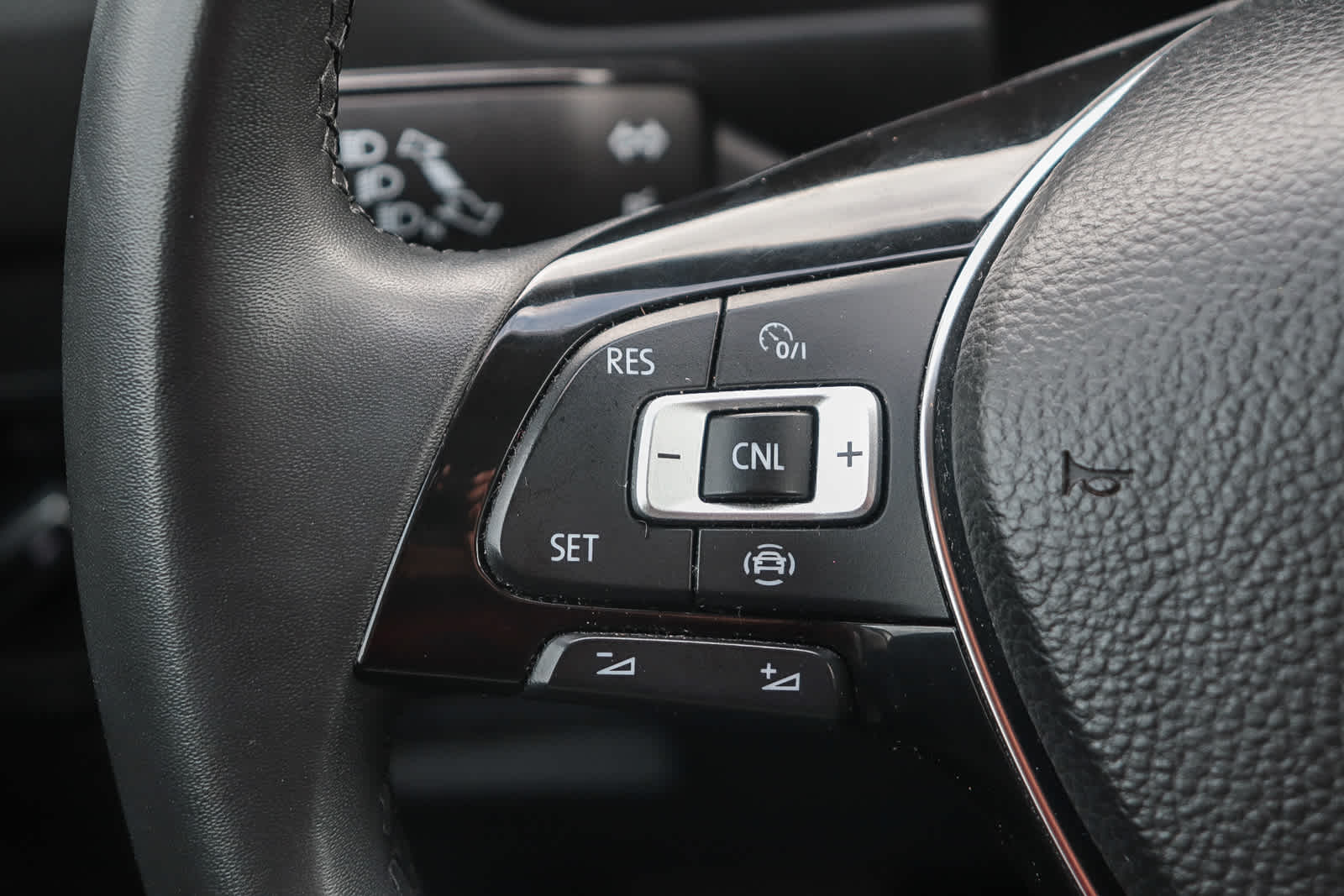 Thumbnail: 2020 Volkswagen Tiguan - 19