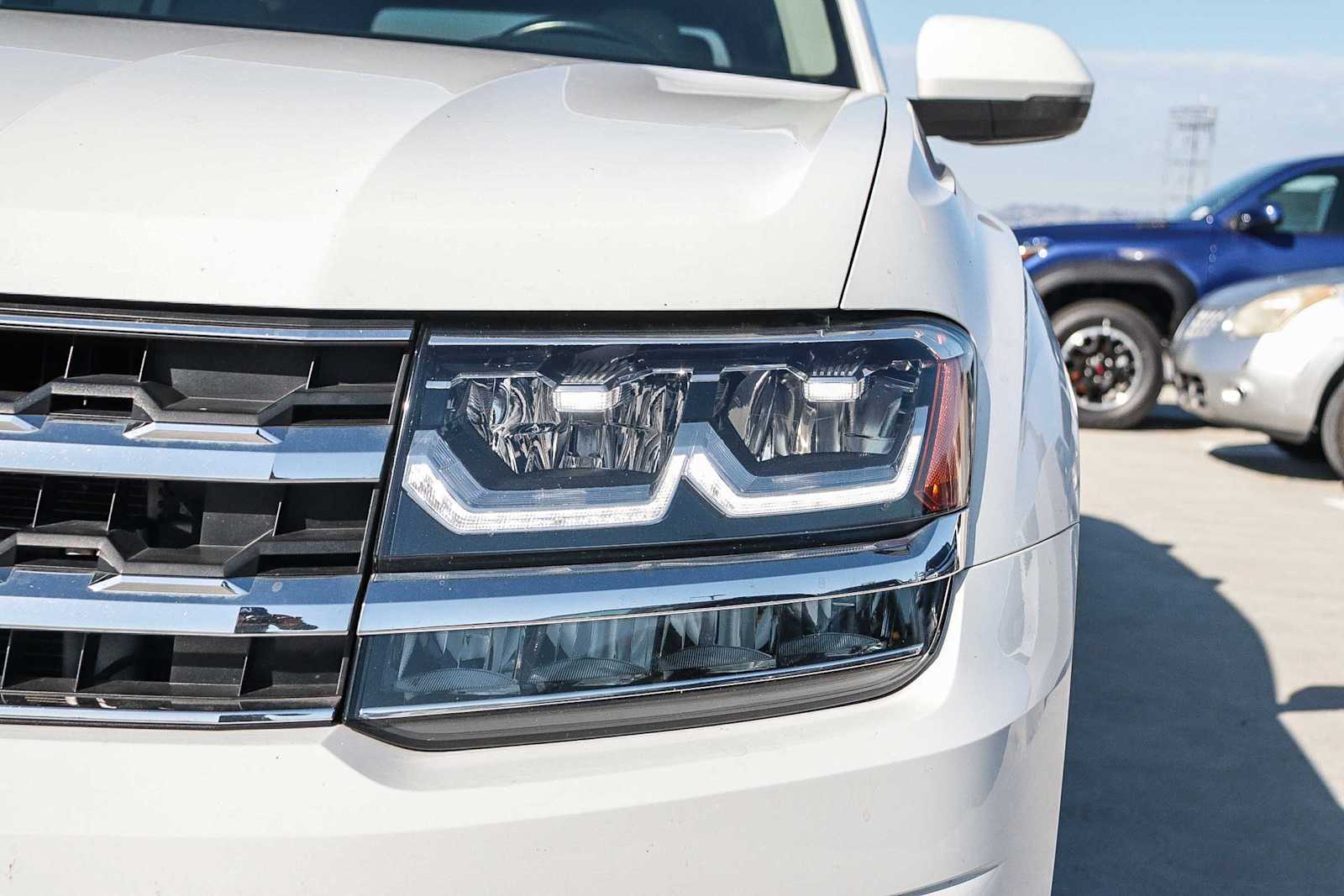 Thumbnail: 2018 Volkswagen Atlas - 4