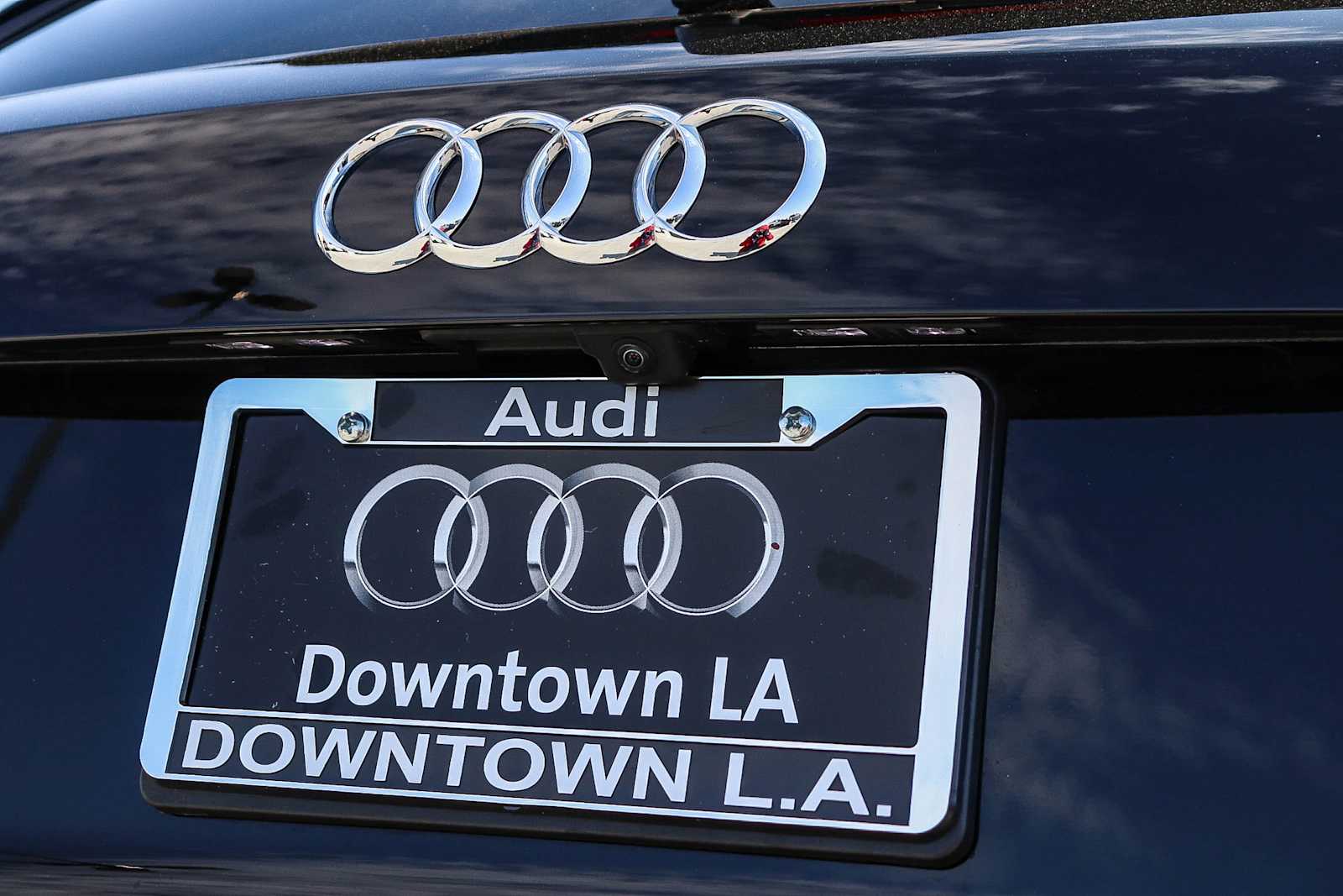 Thumbnail: 2025 Audi Q3 - 11