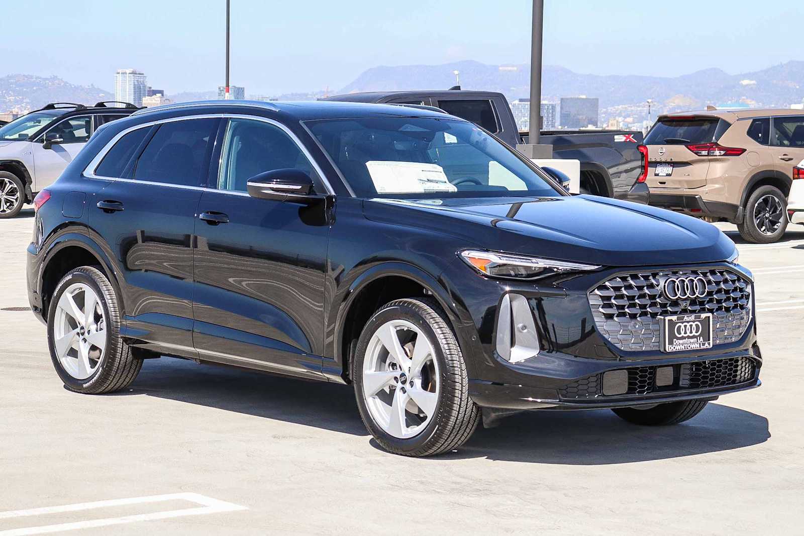 Thumbnail: 2025 Audi Q5 - 3