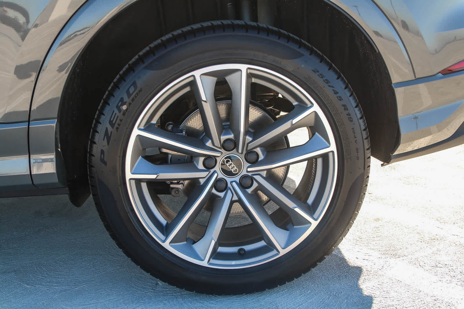 Thumbnail: 2025 Audi Q3 - 14