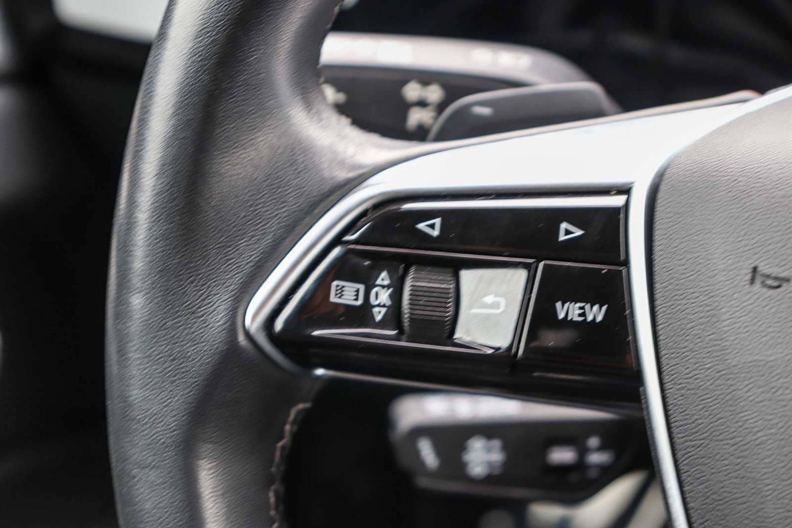 Thumbnail: 2024 Audi Q8 e-tron - 20