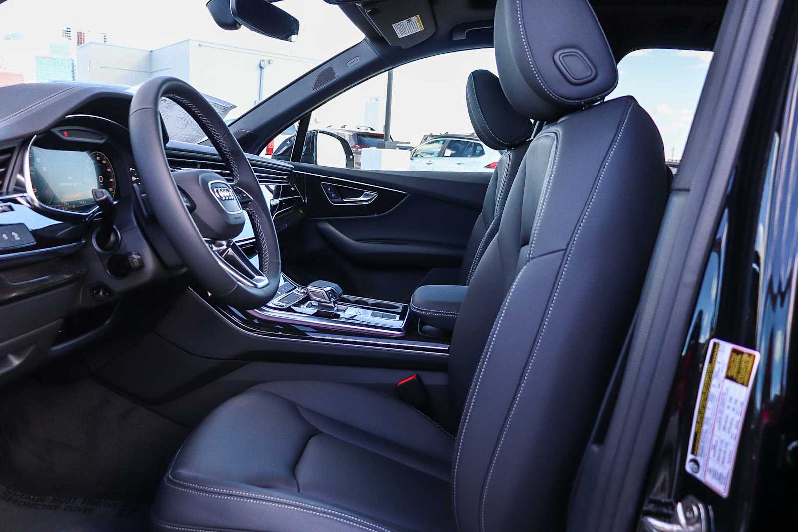 Thumbnail: 2026 Audi Q7 - 24