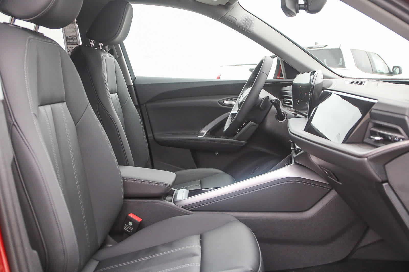 Thumbnail: 2025 Audi Q5 - 16