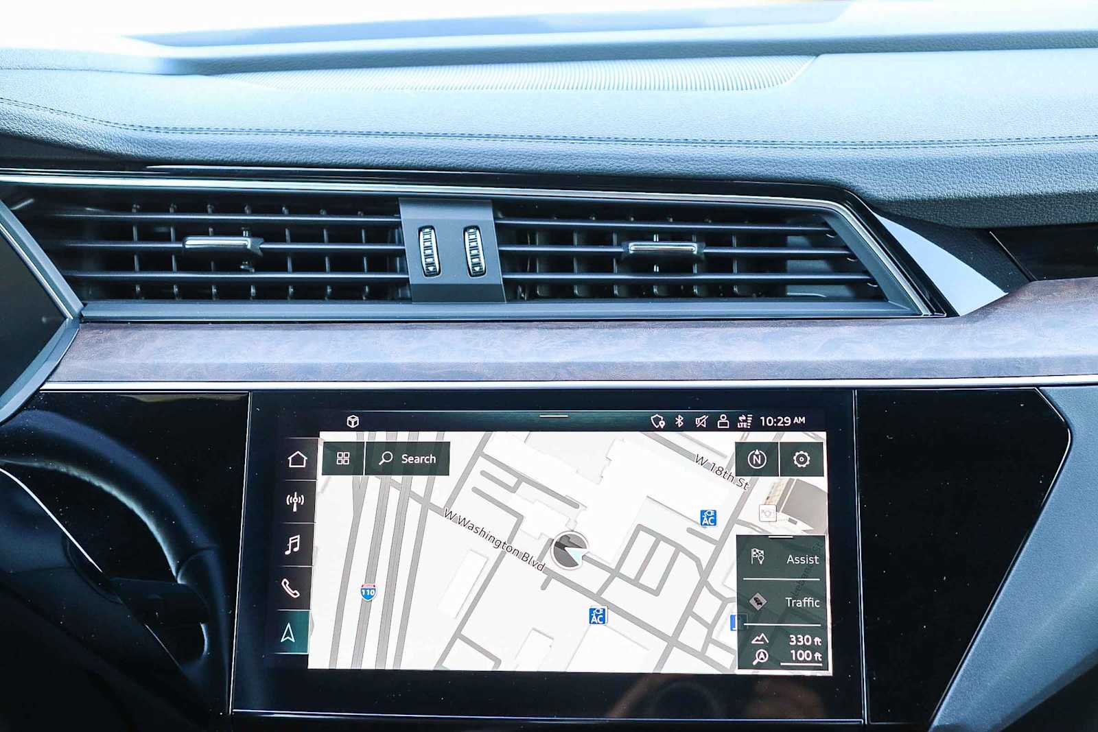 Thumbnail: 2022 Audi e-tron - 19