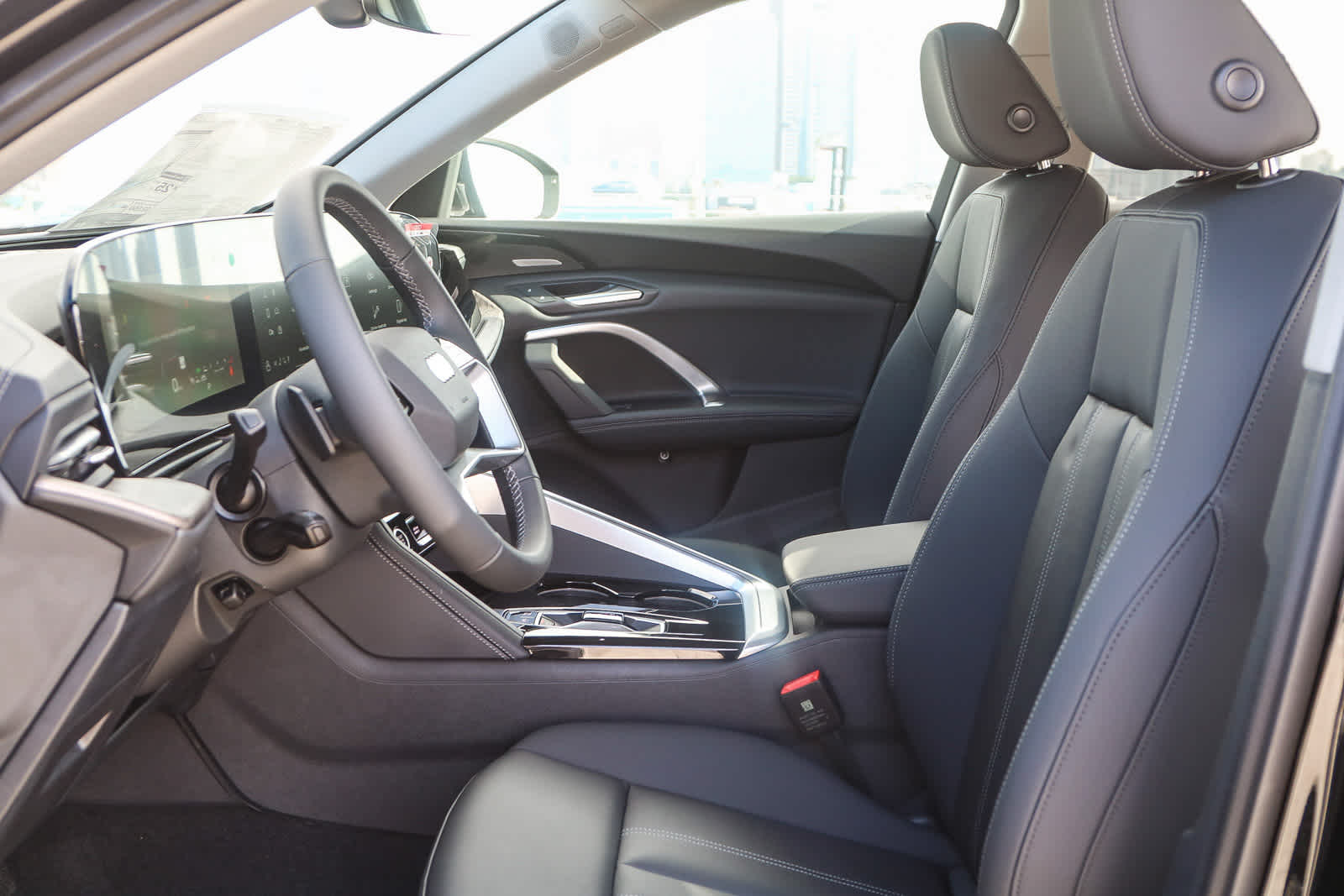 Thumbnail: 2025 Audi Q5 - 24