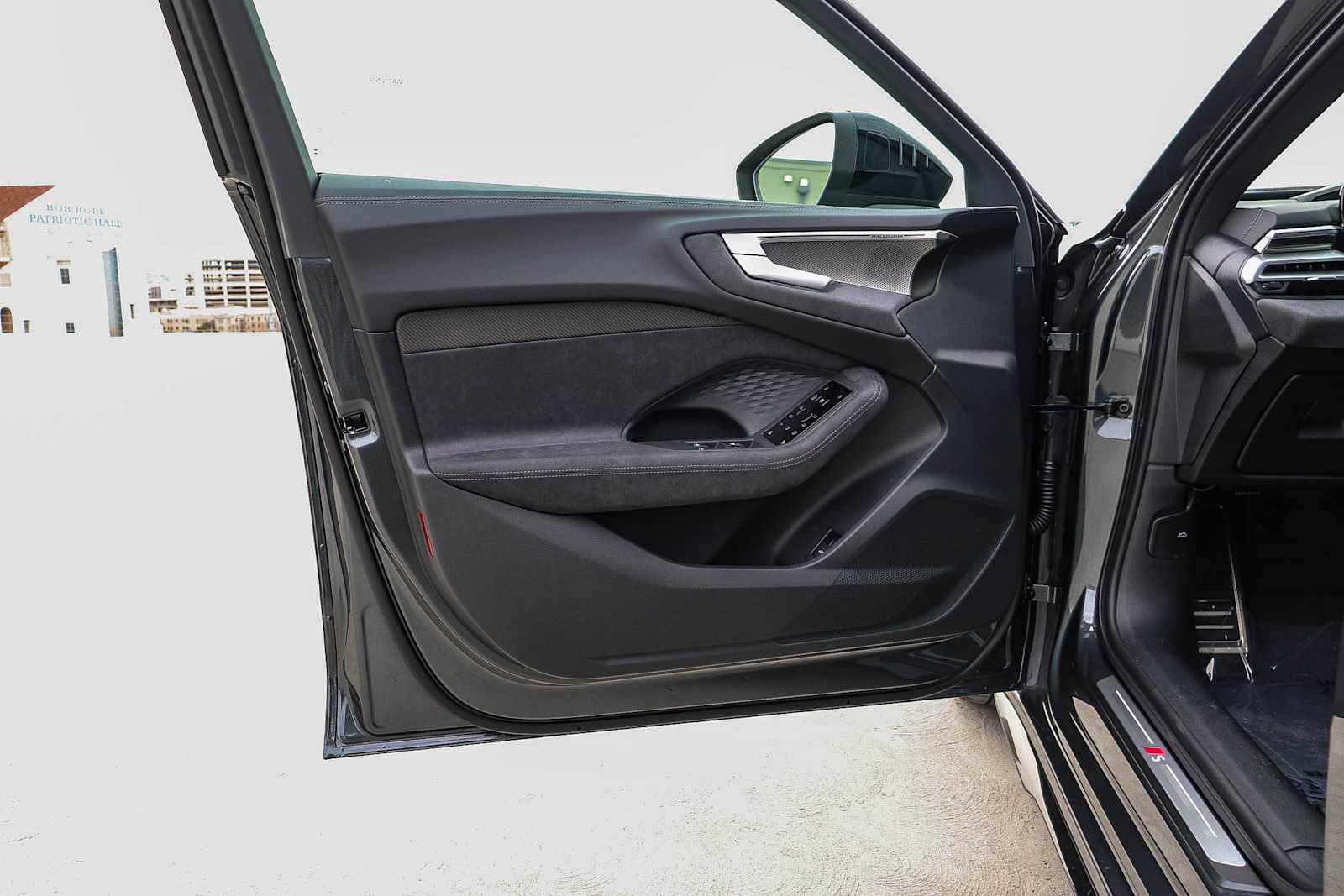 Thumbnail: 2025 Audi S5 - 28