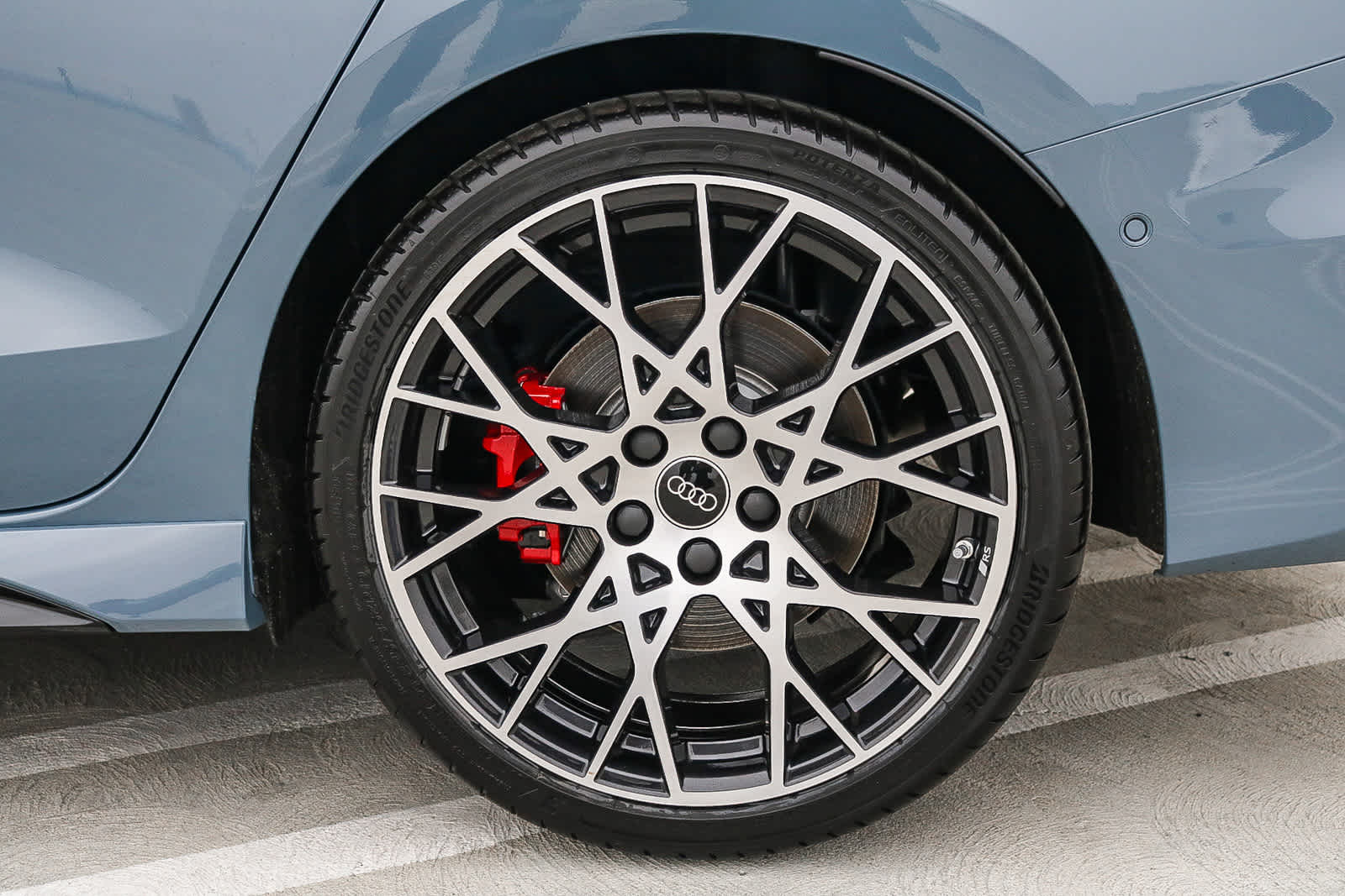 Thumbnail: 2025 Audi RS 3 - 13