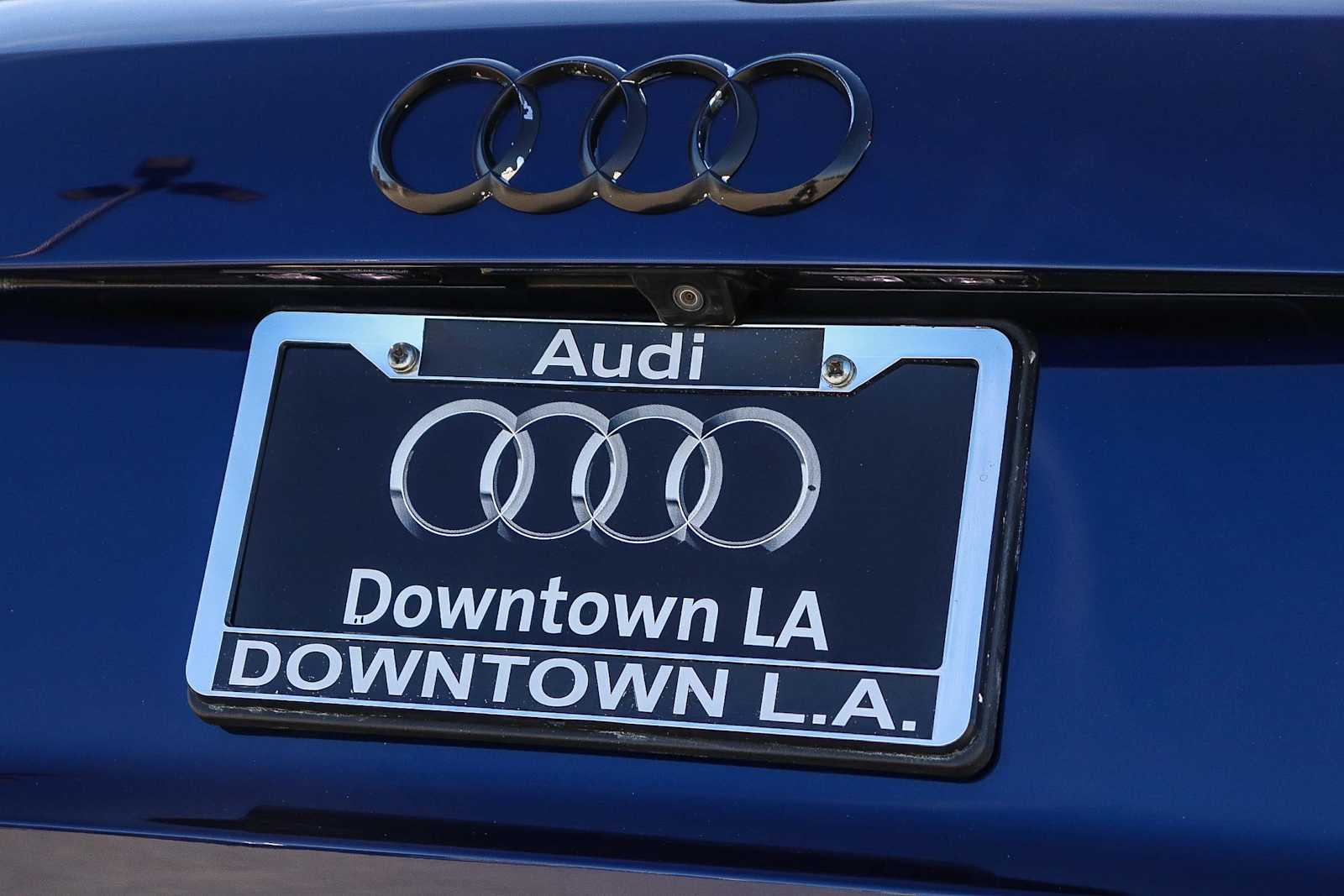 Thumbnail: 2021 Audi Q3 - 11