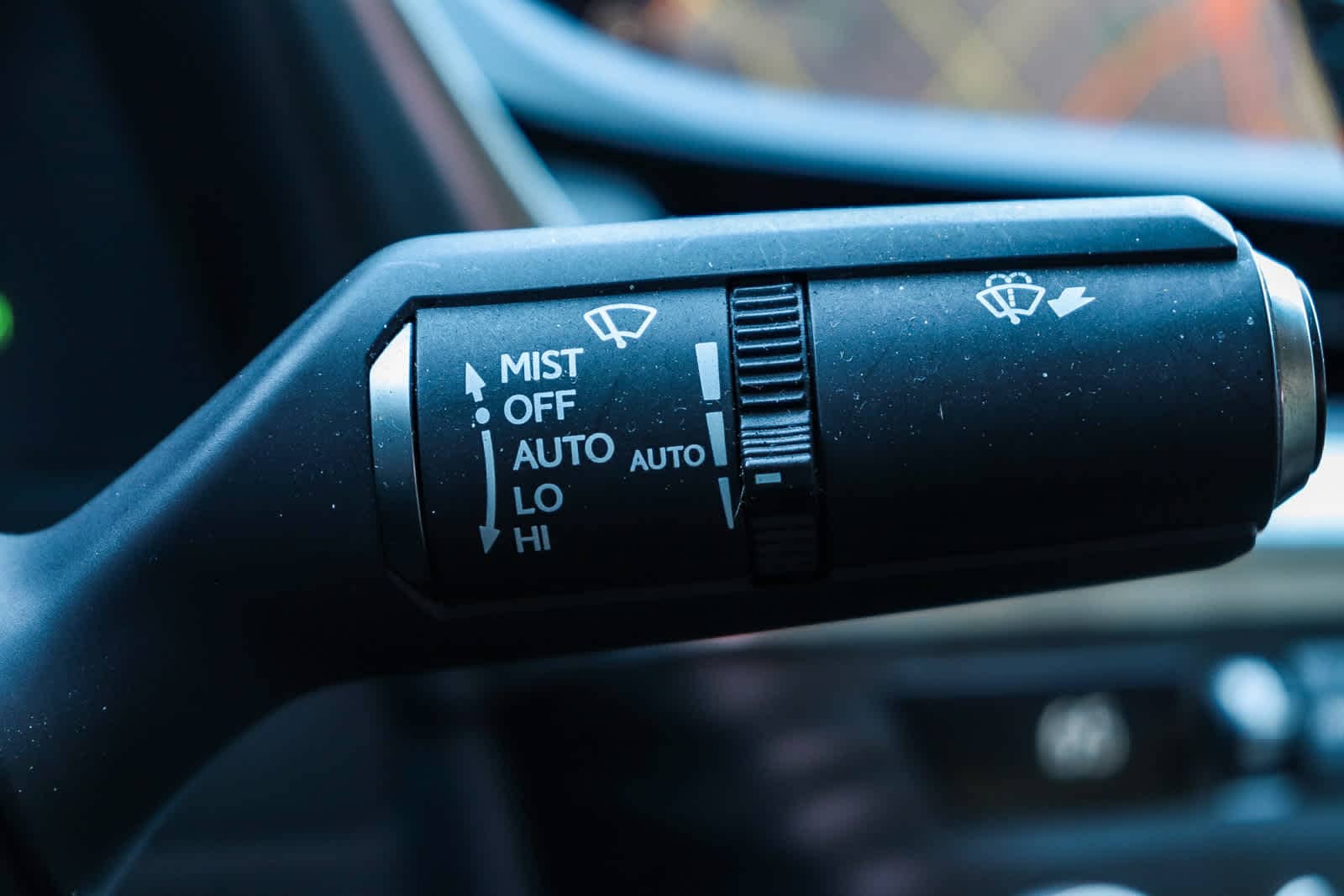 Thumbnail: 2021 Lexus ES - 30