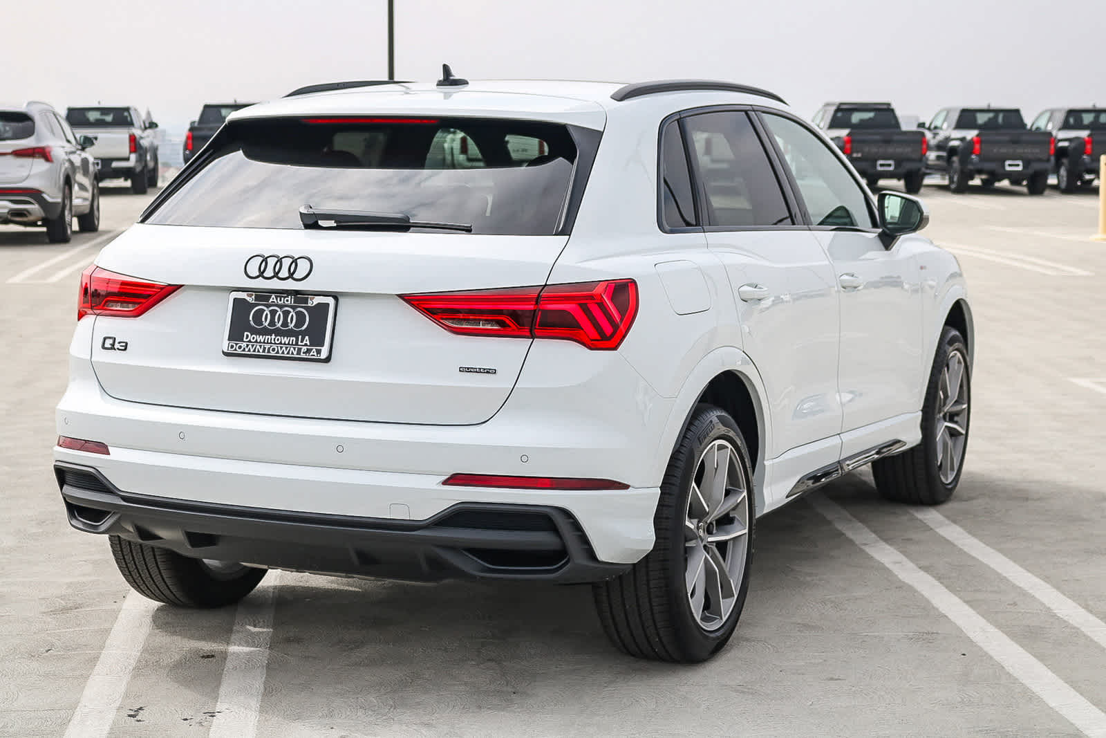 Thumbnail: 2025 Audi Q3 - 8