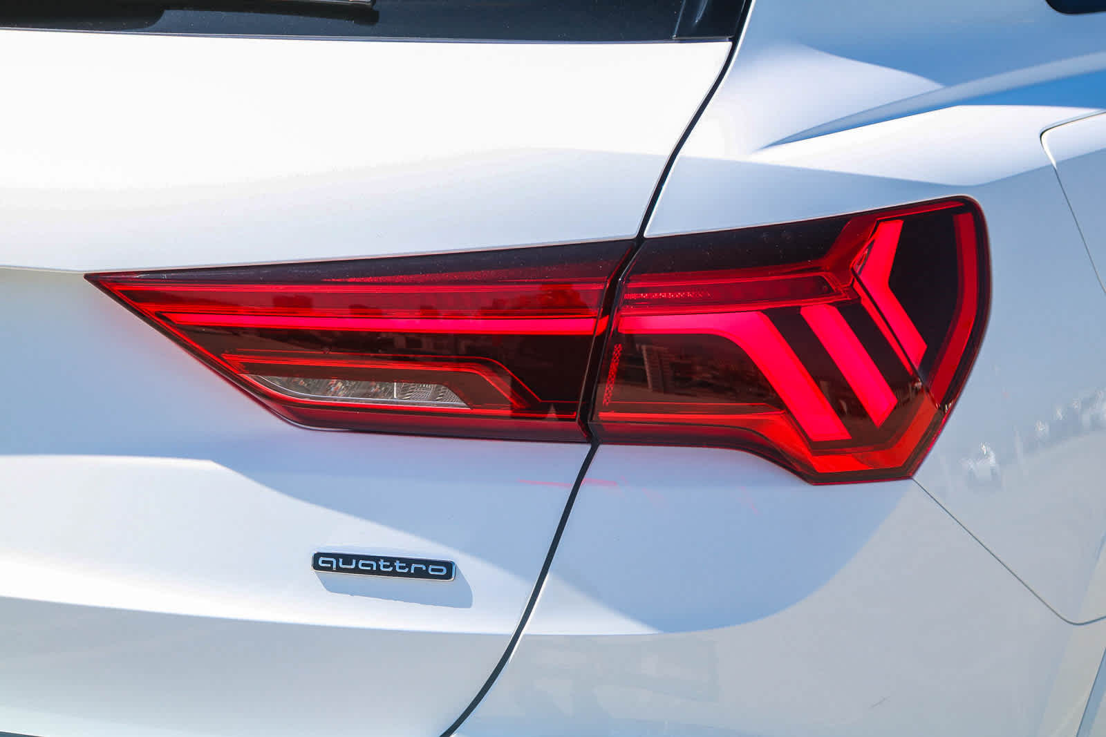 Thumbnail: 2025 Audi Q3 - 11