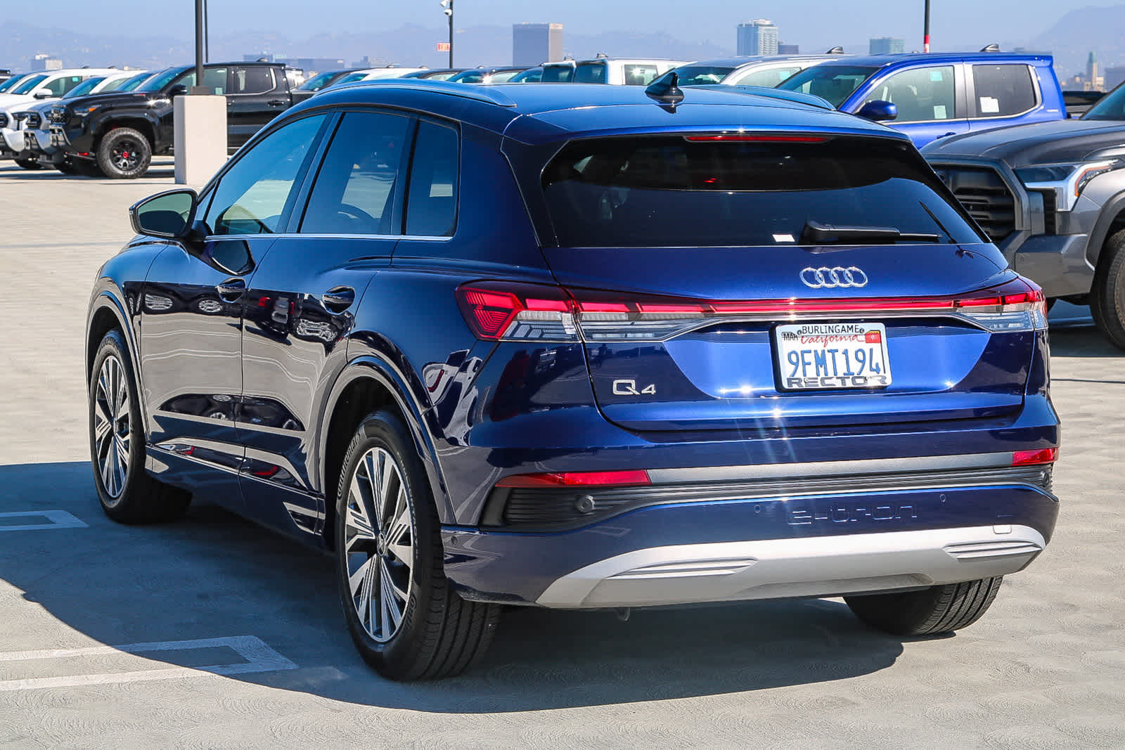 Thumbnail: 2023 Audi Q4 e-tron - 8