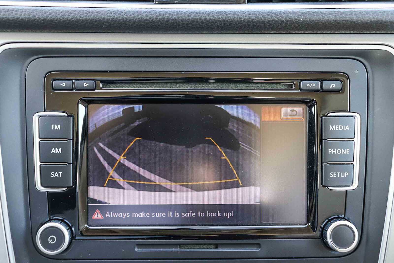 Thumbnail: 2015 Volkswagen Passat - 32