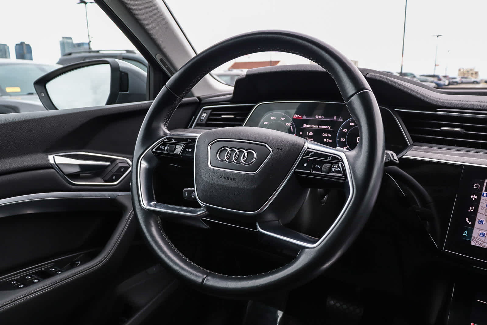 Thumbnail: 2022 Audi e-tron - 22