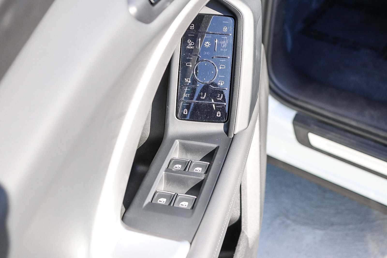 Thumbnail: 2025 Audi Q5 - 26