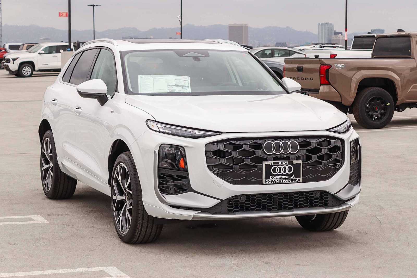 Thumbnail: 2026 Audi Q3 - 3