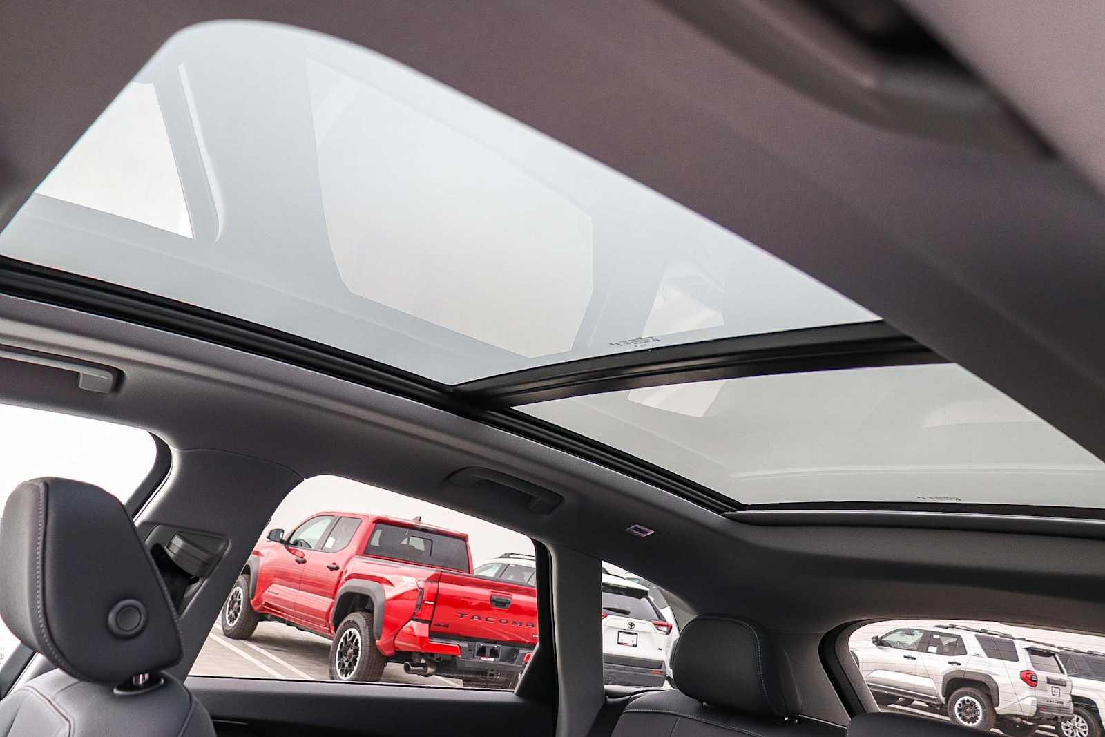 Thumbnail: 2025 Audi Q5 - 34