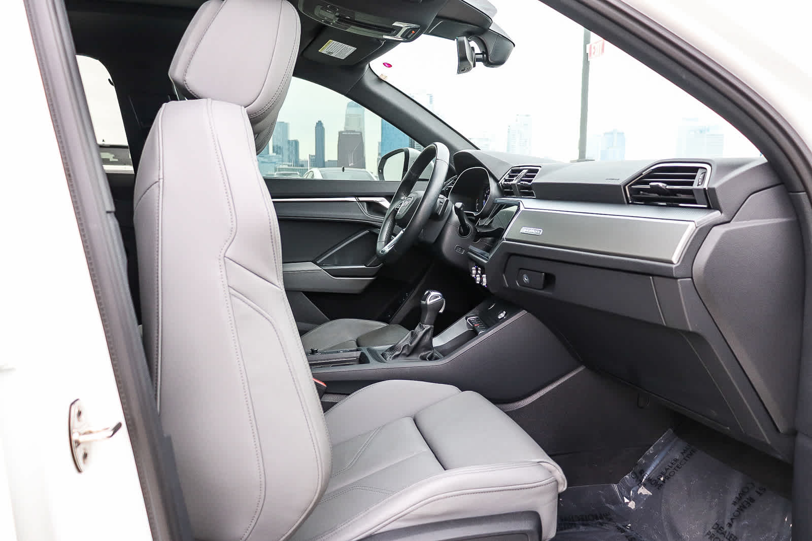 Thumbnail: 2023 Audi Q3 - 23