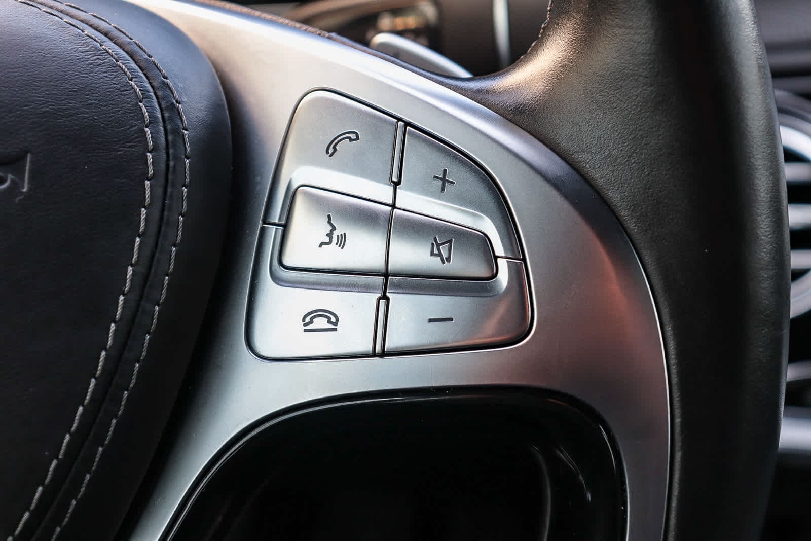 Thumbnail: 2016 Mercedes-Benz S-Class - 24