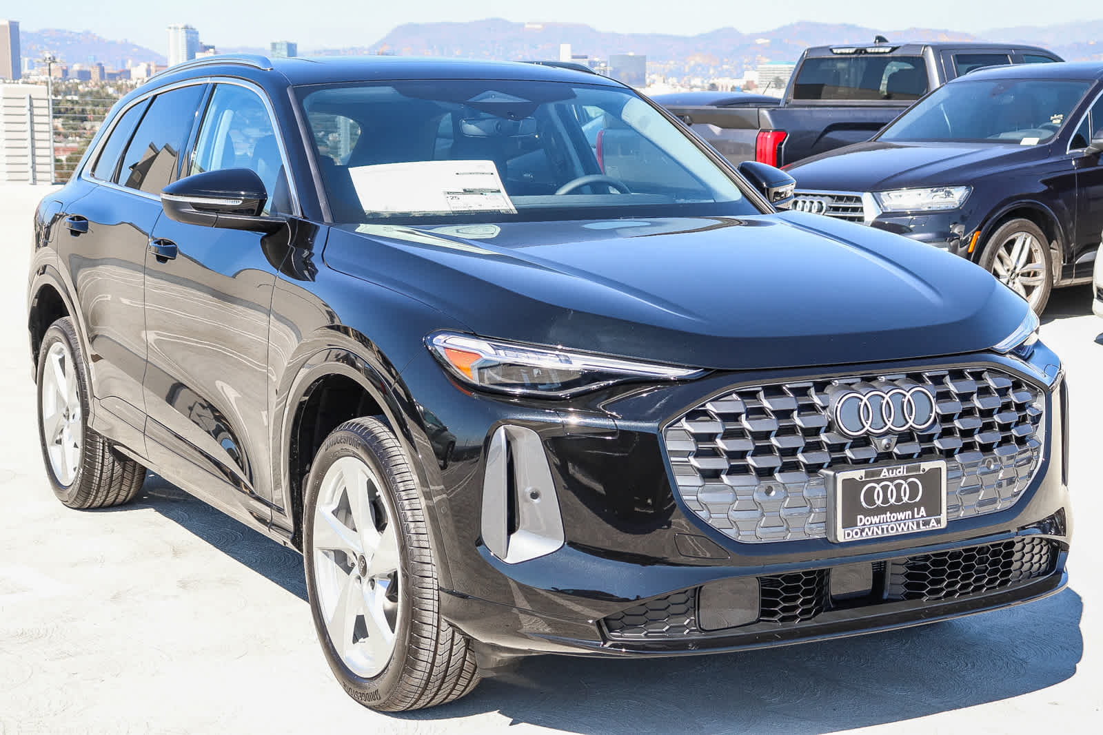 Thumbnail: 2025 Audi Q5 - 3