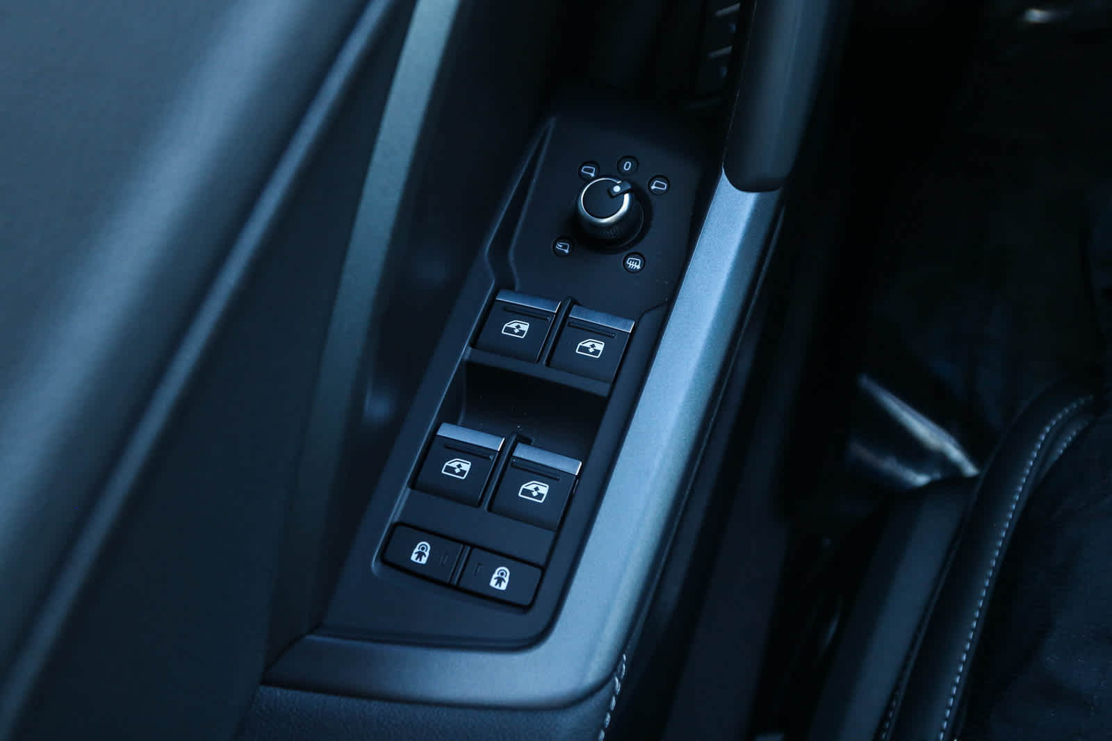 Thumbnail: 2025 Audi Q3 - 37